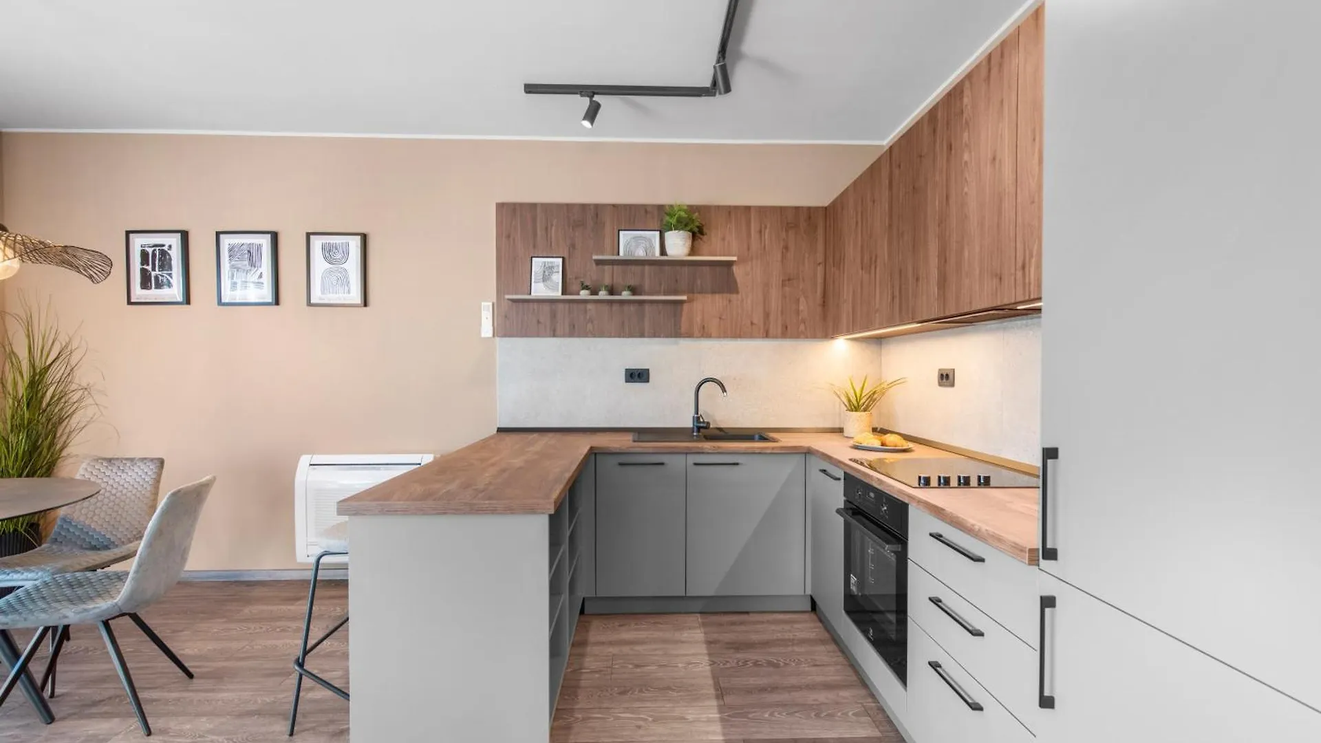 Quercus Village Apartments With Private Pool Novigrad  0*, Novigrad (Istria)