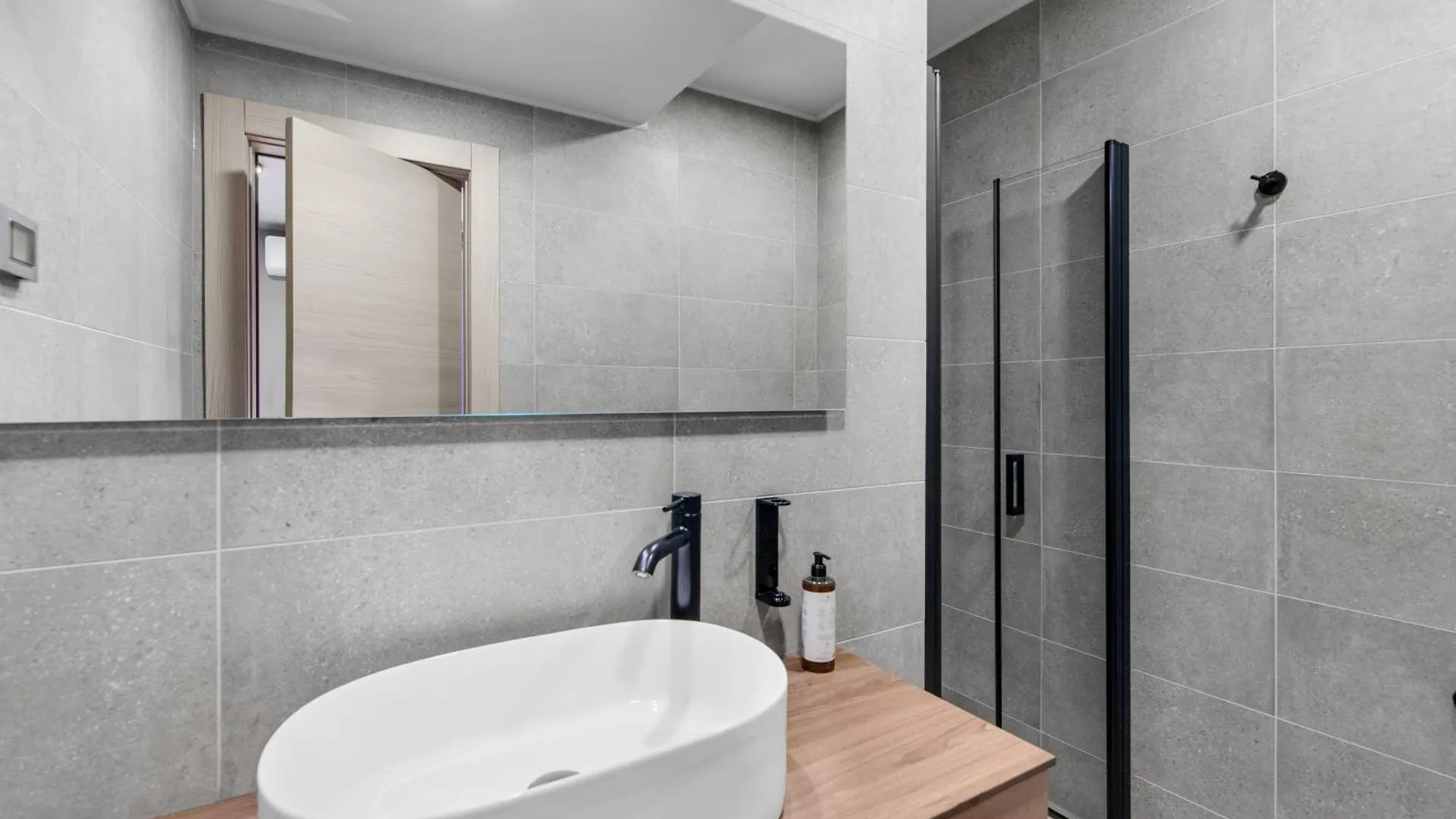 Quercus Village Apartments With Private Pool Novigrad Istria Horvátország