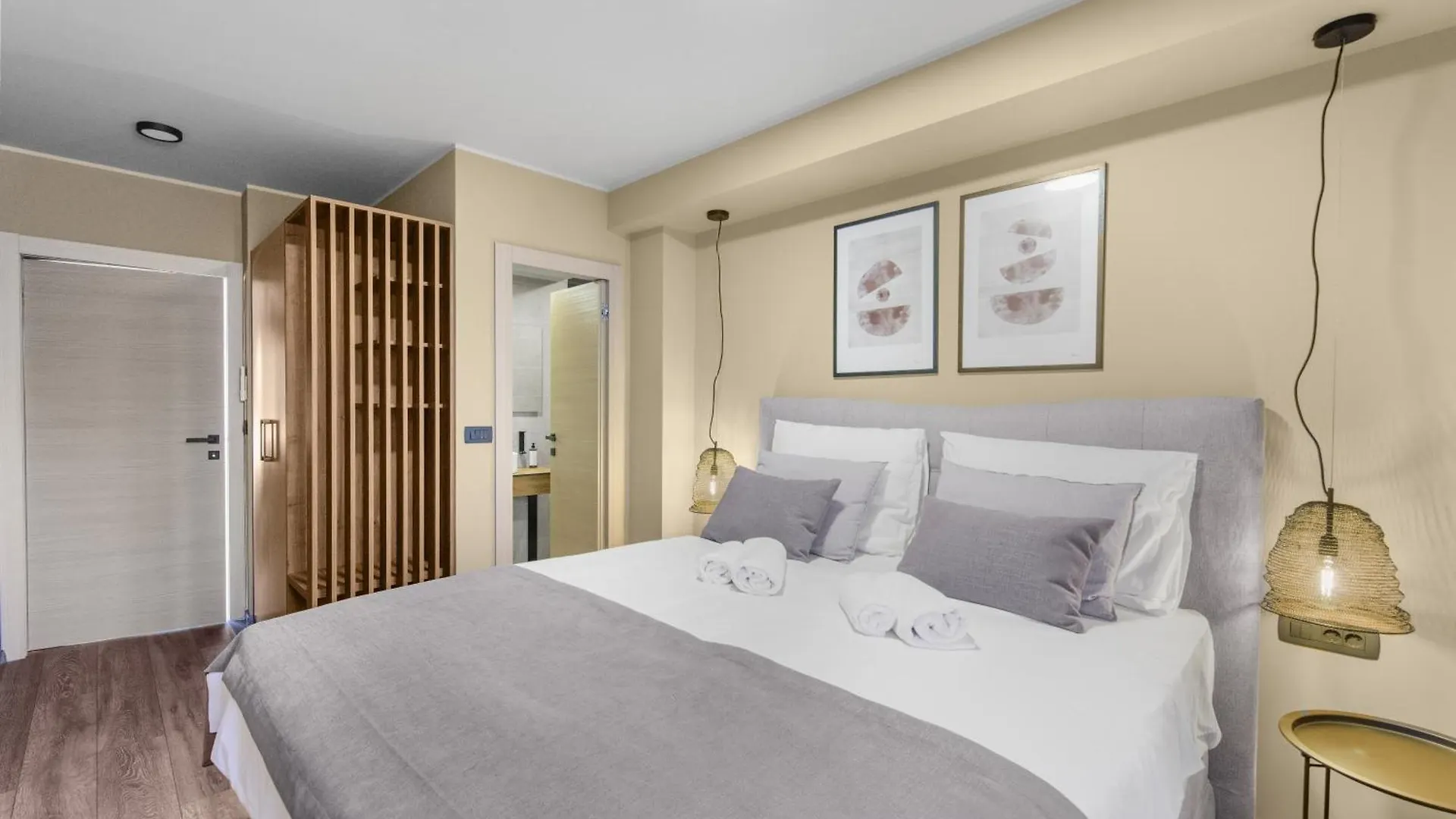 Quercus Village Apartments With Private Pool Novigrad