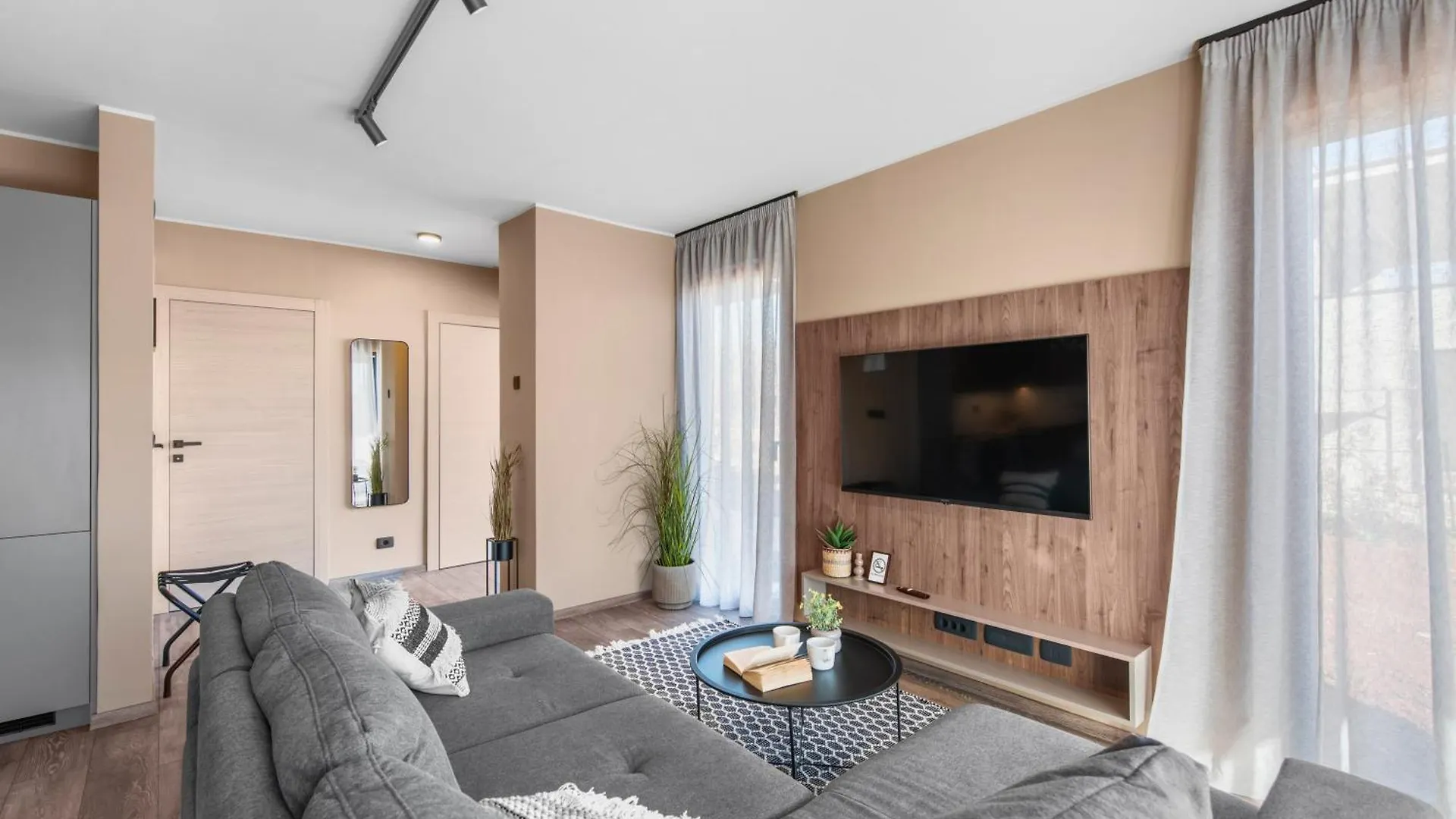 Quercus Village Apartments With Private Pool Novigrad Istria